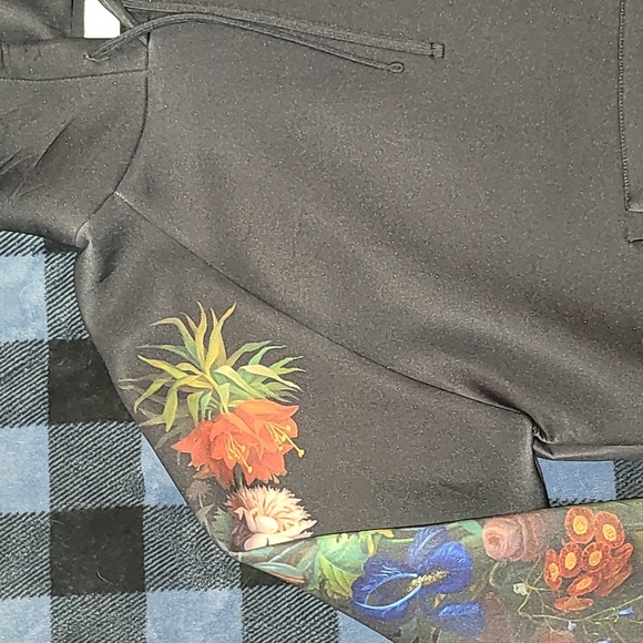 Ripndip. Hoodie. Oversized Medium. Almost neoprene-like material.  Like-new - Picture 4 of 16